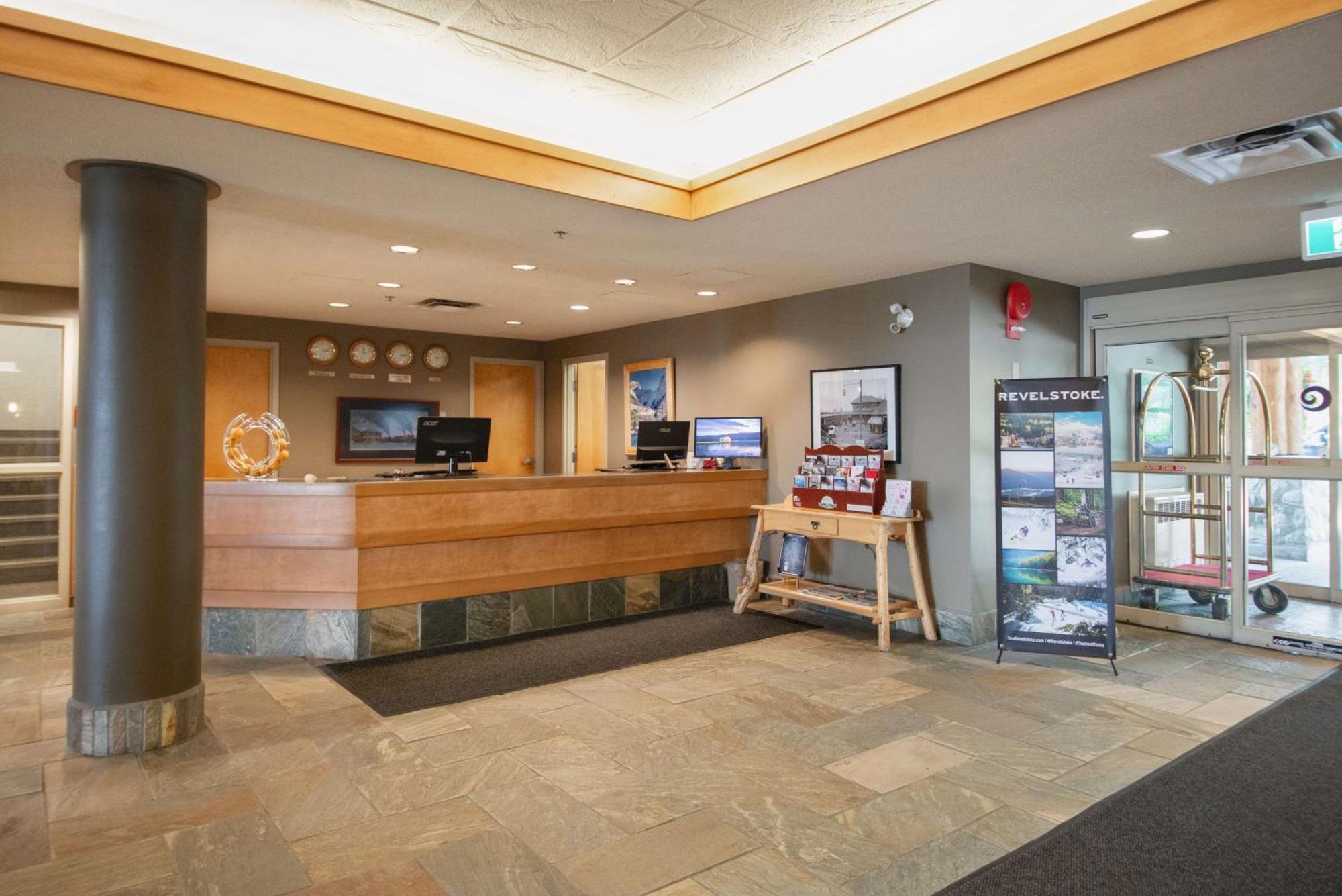 Coast Hillcrest Hotel Revelstoke Luaran gambar